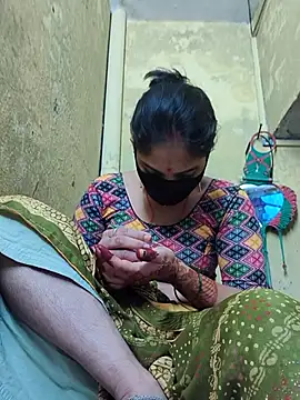 Snapshot of Hi_Radhika chatting on 10, 10, 2025 Hi Radhika online show from 10, 10, 2025