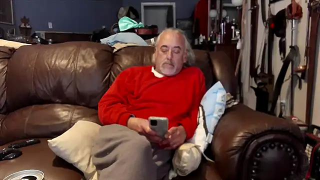 Snapshot of PincheDave4u chatting on 9, 2, 2025 PincheDave4u online show from 9, 2, 2025