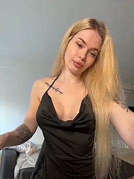 Snapshot of Vladamais chatting on 3, 3, 2026 Vladamais online show from 3, 3, 2026