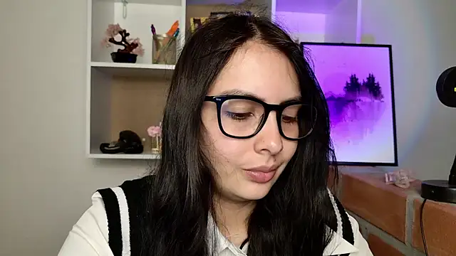 Snapshot of lalawhitte chatting on 19, 5, 2026 lalawhitte online show from 19, 5, 2026