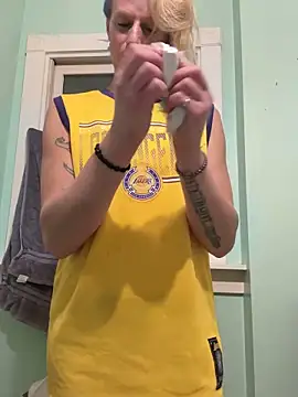 Snapshot of Cutetrans90 chatting on 18, 12, 2025 Cutetrans90 online show from 18, 12, 2025