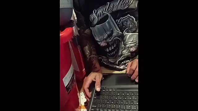 Babyboyy803 online show from 2, 4, 2026