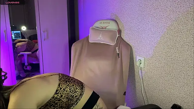 Katrin  kiss online show from 16, 2, 2025