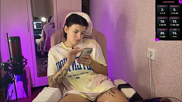 Katrin  kiss online show from 4, 3, 2025