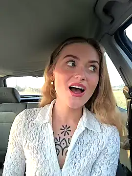 Goldloeckchen159 online show from 6, 2, 2025