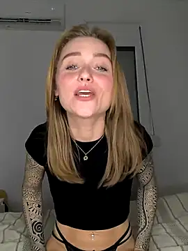 Snapshot of Goldloeckchen159 chatting on 4, 4, 2026 Goldloeckchen159 online show from 4, 4, 2026