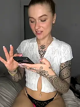 Snapshot of Goldloeckchen159 chatting on 19, 4, 2026 Goldloeckchen159 online show from 19, 4, 2026