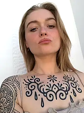 Snapshot of Goldloeckchen159 chatting on 27, 4, 2026 Goldloeckchen159 online show from 27, 4, 2026