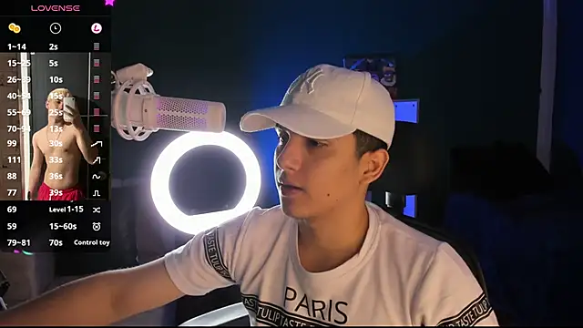 Snapshot of Brat_ chatting on 12, 12, 2024 Brat online show from 12, 12, 2024