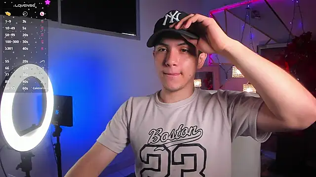 Snapshot of Brat_ chatting on 18, 12, 2024 Brat online show from 18, 12, 2024