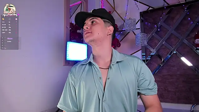 Snapshot of Brat_ chatting on 22, 12, 2024 Brat online show from 22, 12, 2024