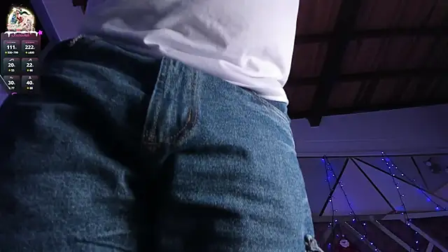 Snapshot of Brat_ chatting on 23, 12, 2024 Brat online show from 23, 12, 2024