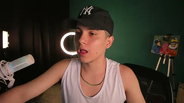 Snapshot of Brat_ chatting on 14, 1, 2025 Brat online show from 14, 1, 2025