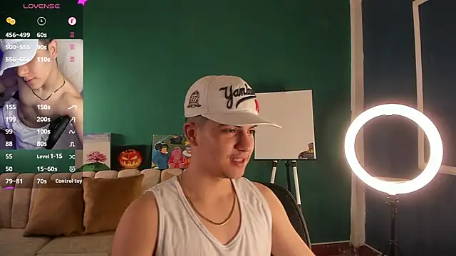 Snapshot of Brat_ chatting on 10, 2, 2025 Brat online show from 10, 2, 2025