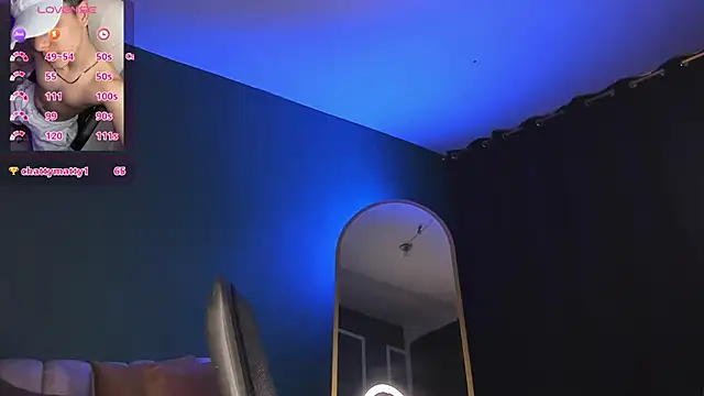 Snapshot of Brat_ chatting on 13, 3, 2025 Brat online show from 13, 3, 2025