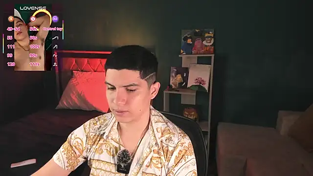 Snapshot of Brat_ chatting on 12, 9, 2025 Brat online show from 12, 9, 2025