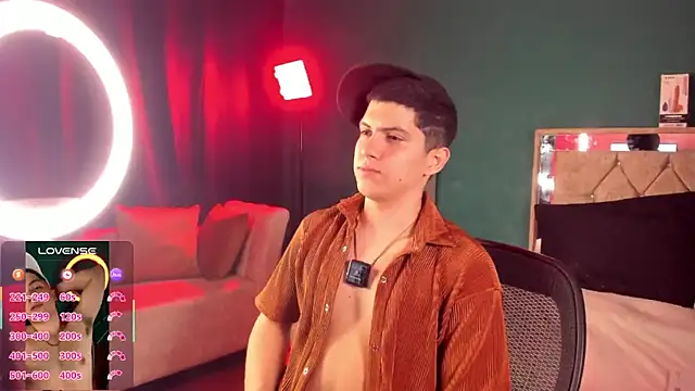 Snapshot of Brat_ chatting on 18, 9, 2025 Brat online show from 18, 9, 2025