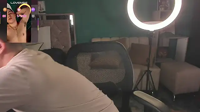 Snapshot of Brat_ chatting on 29, 9, 2025 Brat online show from 29, 9, 2025