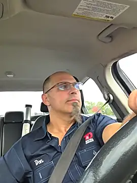 KrazyLegz online show from 13, 10, 2025