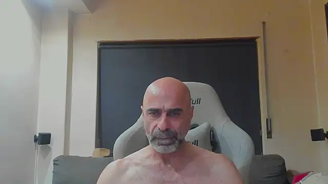 Snapshot of Bicopflirt chatting on 14, 7, 2026 Bicopflirt online show from 14, 7, 2026