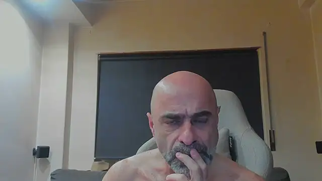 Snapshot of Bicopflirt chatting on 16, 7, 2026 Bicopflirt online show from 16, 7, 2026