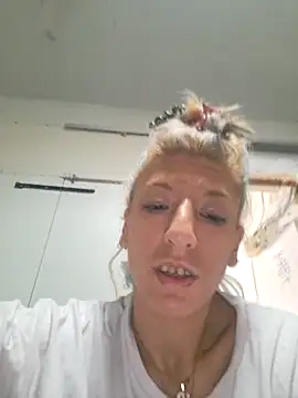 Snapshot of gala2 chatting on 5, 5, 2026 gala2 online show from 5, 5, 2026