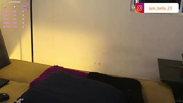 Snapshot of yourtoybella chatting on 21, 2, 2025 yourtoybella online show from 21, 2, 2025