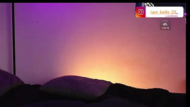 Snapshot of yourtoybella chatting on 14, 11, 2025 yourtoybella online show from 14, 11, 2025