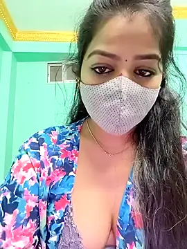 Snapshot of Monalisa_Singh chatting on 5, 3, 2025 Monalisa Singh online show from 5, 3, 2025