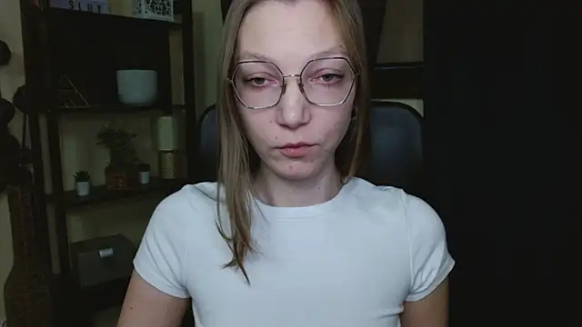 EmillyPlay online show from 13, 2, 2026