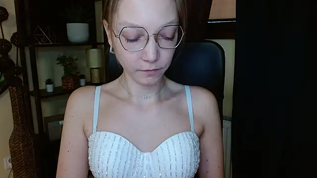 EmillyPlay online show from 14, 2, 2026