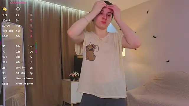 DonnaBurkee online show from 28, 11, 2025