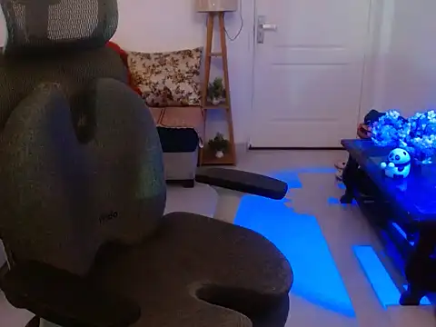 Snapshot of InayatSingh chatting on 18, 4, 2026 InayatSingh online show from 18, 4, 2026