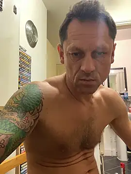 Snapshot of Yourhotboy_42 chatting on 3, 2, 2025 Yourhotboy 42 online show from 3, 2, 2025