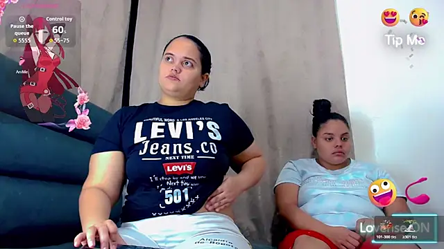 Snapshot of brunnette_hot chatting on 23, 12, 2025 brunnette hot online show from 23, 12, 2025