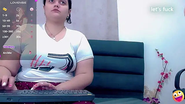 Snapshot of brunnette_hot chatting on 20, 2, 2026 brunnette hot online show from 20, 2, 2026