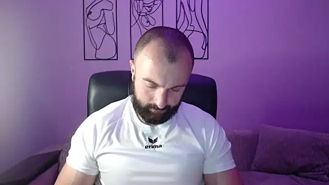 brindlefly6969 online show from 28, 10, 2025