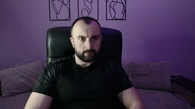 Snapshot of brindlefly6969 chatting on 4, 4, 2026 brindlefly6969 online show from 4, 4, 2026