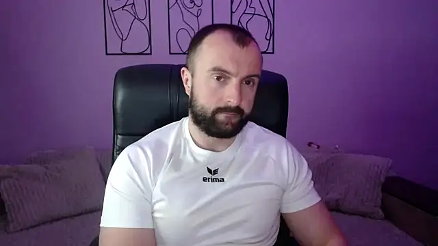 Snapshot of brindlefly6969 chatting on 9, 4, 2026 brindlefly6969 online show from 9, 4, 2026