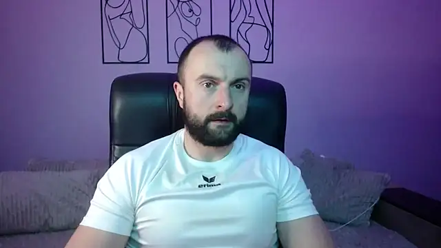 Snapshot of brindlefly6969 chatting on 11, 4, 2026 brindlefly6969 online show from 11, 4, 2026