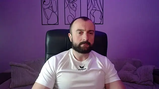 Snapshot of brindlefly6969 chatting on 14, 4, 2026 brindlefly6969 online show from 14, 4, 2026