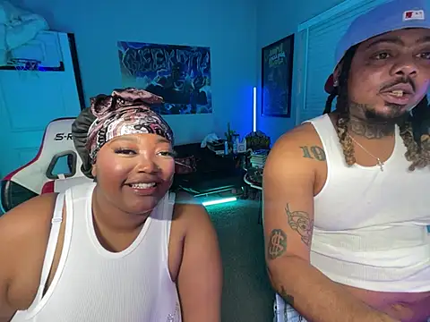 Snapshot of 4EVAGLACIERS chatting on 18, 4, 2026 4EVAGLACIERS online show from 18, 4, 2026