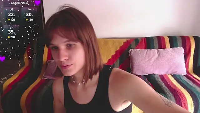 Snapshot of Your_Hand_In_mine chatting on 6, 3, 2025 Your Hand In mine online show from 6, 3, 2025