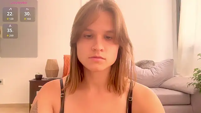 Your Hand In mine online show from 13, 11, 2025