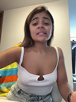 Snapshot of pamell_col chatting on 15, 3, 2026 pamell col online show from 15, 3, 2026