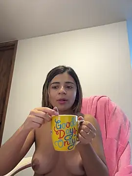 Snapshot of pamell_col chatting on 22, 3, 2026 pamell col online show from 22, 3, 2026