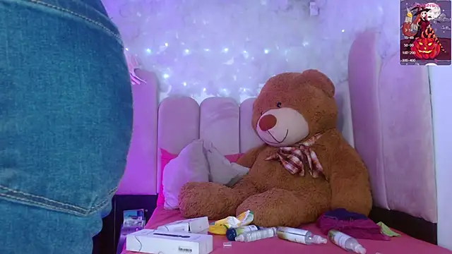 puca ebony online show from 28, 10, 2025