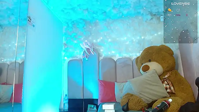 puca ebony online show from 20, 11, 2025