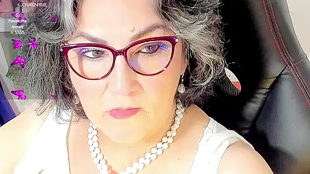 cataleya mom online show from 24, 10, 2025