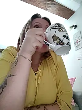 lady charlyne online show from 2, 10, 2025